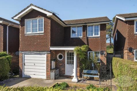 Rowan Tree Close, Liss, Hampshire, GU33