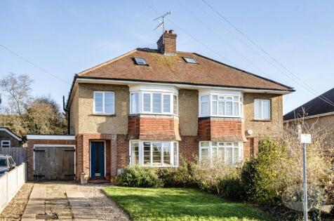 Oaklands Road, Petersfield, Hampshire, GU32