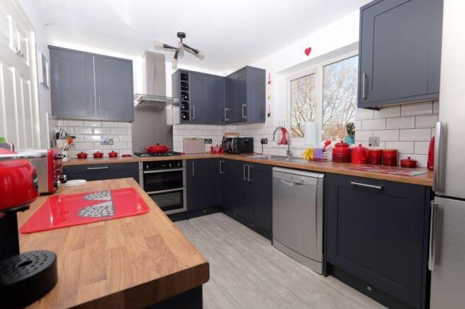 Dining Kitchen (First Floor)