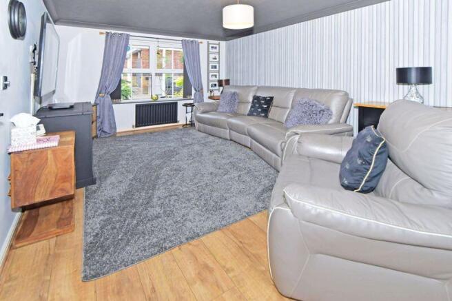 NEW LOUNGE