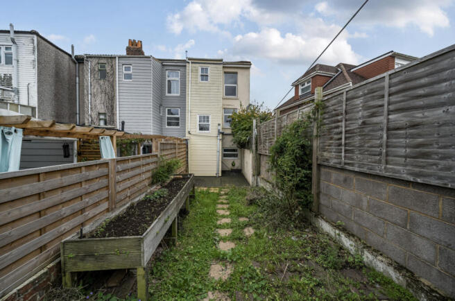 1370289-18-68f121...