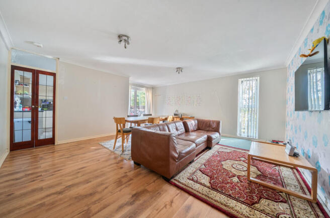 1371022-1-68f650c...