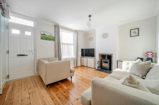 1382231-4-691b005...