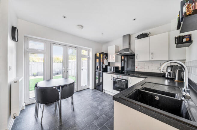 1385030-9-6925f0d...