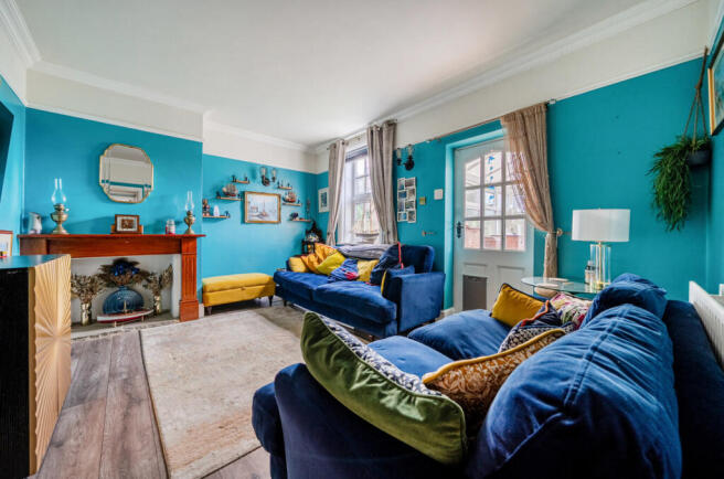 1383705-26-694921...