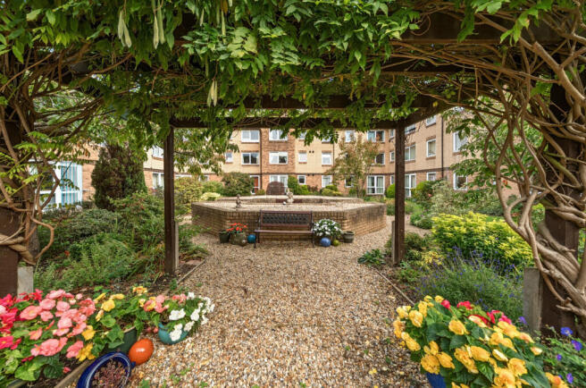 1363891-14-68e4d3...