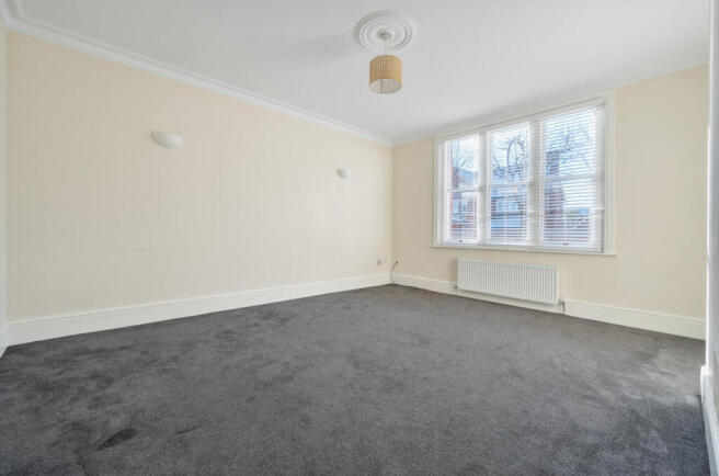 1395697-5-695bab6...