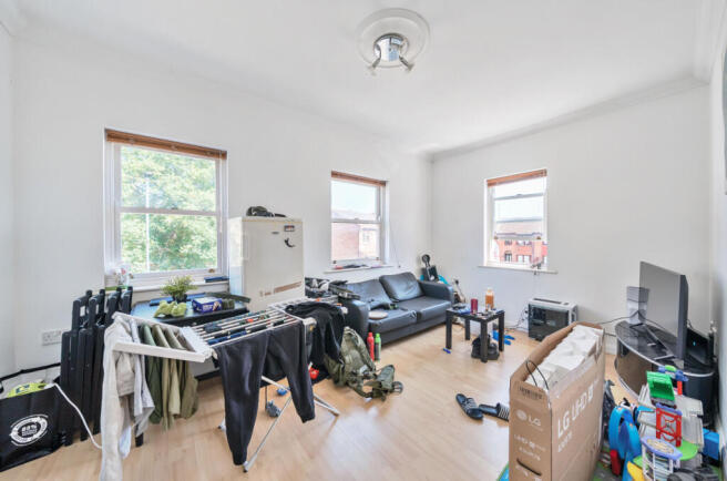 1300512-7-6852c89...