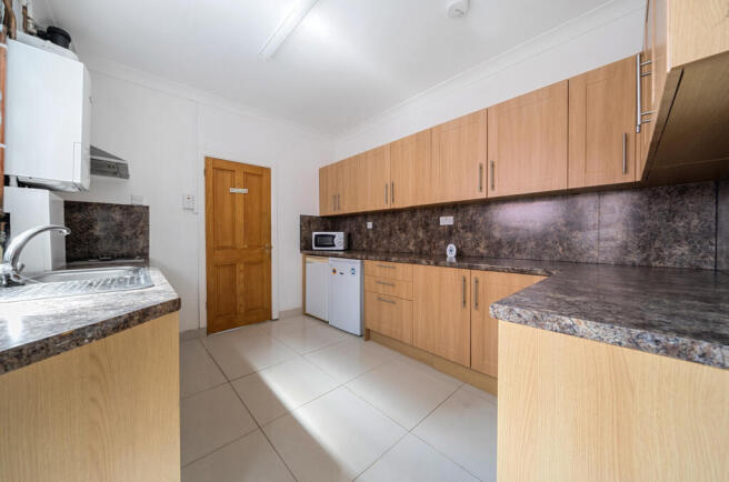 1333860-7-688b6a6...