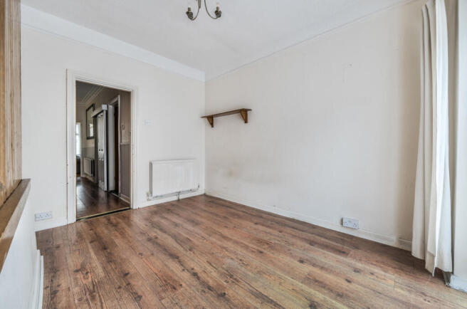 1333862-8-688b2cf...