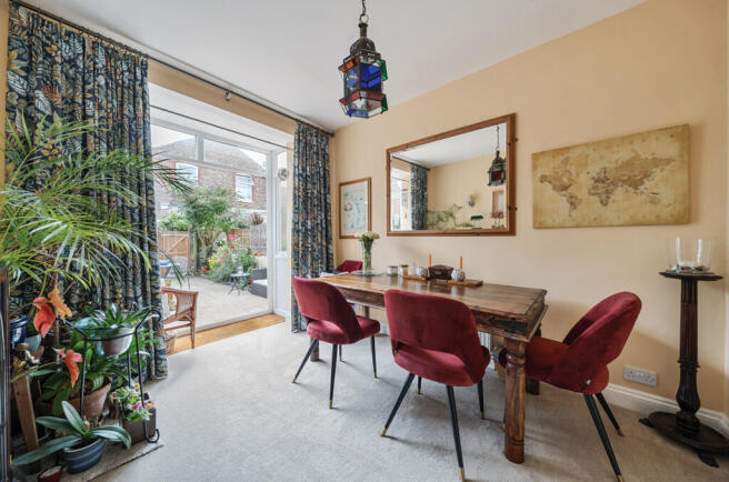 1333077-6-688b8a2...