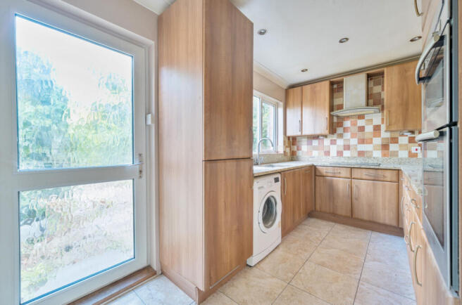 1345682-6-68b0916...