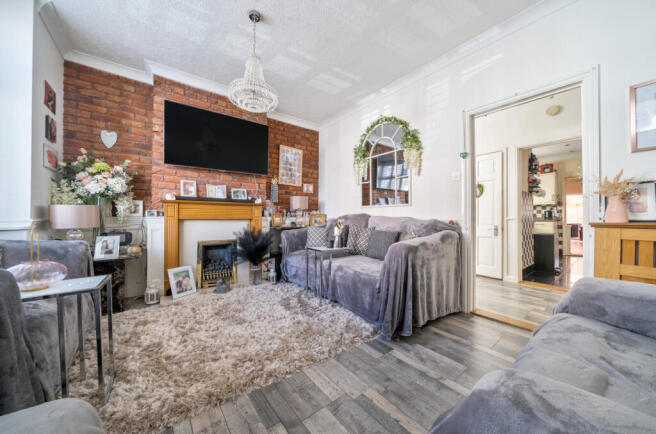 1359205-8-68d54bb...