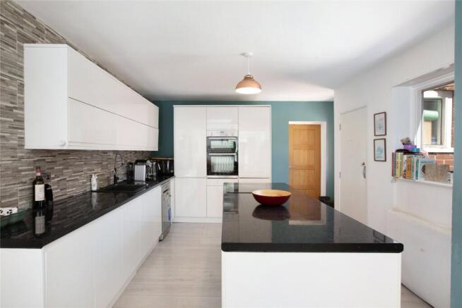 Kitchen/Breakfast Rm