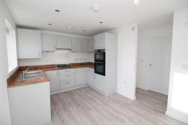 DINING/KITCHEN