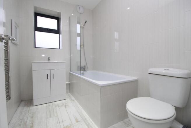 BATHROOM/W.C.