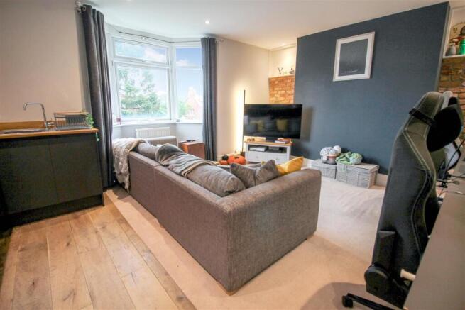 Lounge Kitchen