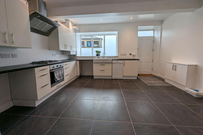 kitchen image 2