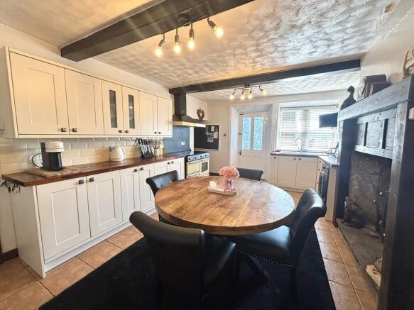 Kitchen 1
