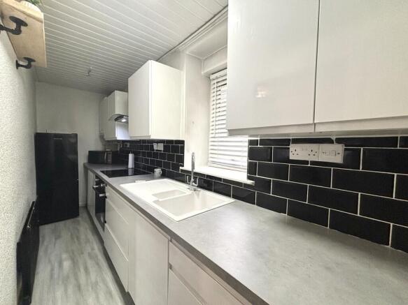 thumbnail_IMG_091...