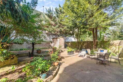 Eardley Crescent, Earls Court, London, SW5