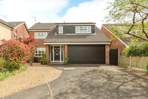 Argyll Close, Macclesfield, Cheshire, SK10