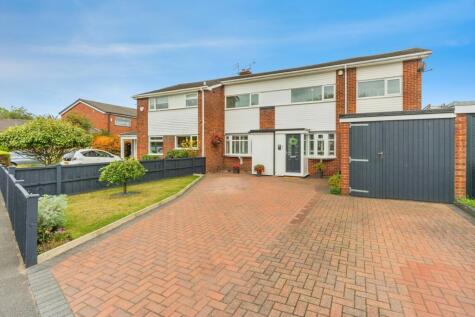 Cranleigh Drive, Brooklands, Sale, Greater Manchester, M33