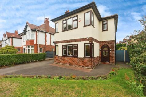 Delaunays Road, Sale, Greater Manchester, M33