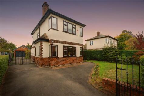 Delaunays Road, Sale, Greater Manchester, M33