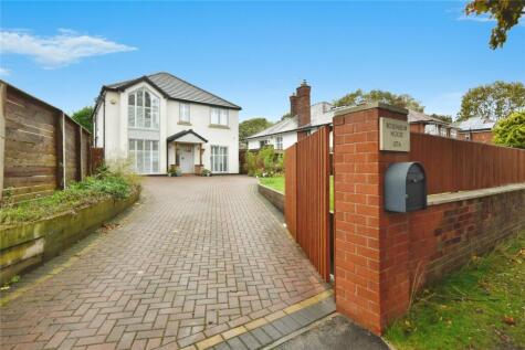 Crewe Road, Sandbach, Cheshire, CW11