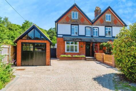 Princes Crescent, Lyndhurst, SO43