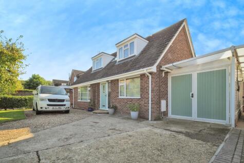 Pine Close, Landford, Salisbury, Wiltshire, SP5