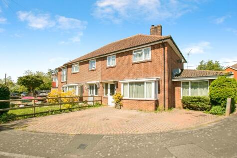 Coniston Road, Ringwood, Hampshire, BH24