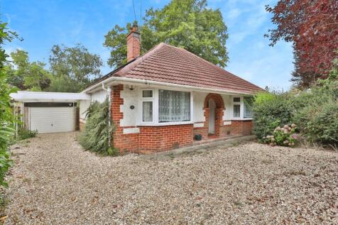 Ringwood Road, Verwood, Dorset, BH31