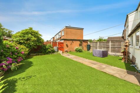 Bannister Hall Crescent, Higher Walton, Preston, Lancashire, PR5