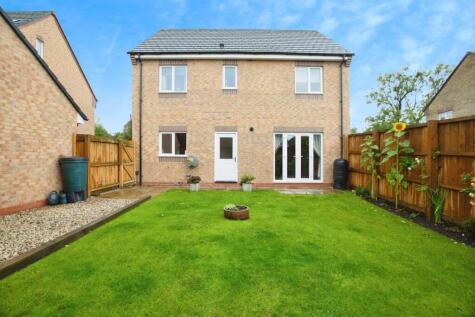 Oak Leaf Drive, Bamber Bridge, Preston, Lancashire, PR5