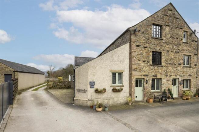 2 Nookdales Cottages