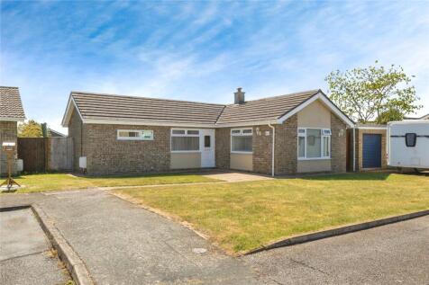 Larch Close, Attleborough, NR17