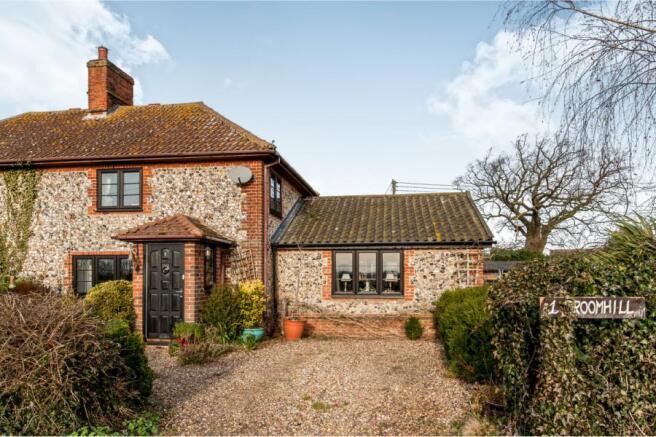 3 Bedroom House For Sale In Broomhill Cottages Fakenham Magna