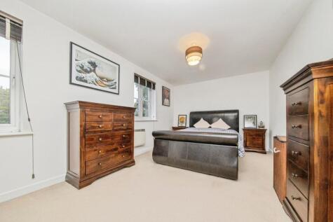 Alnesbourn Crescent, Ipswich, Suffolk, IP3