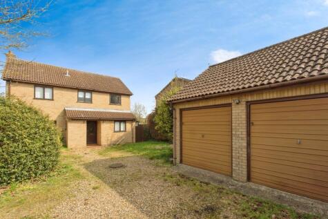 Tom Jennings Close, Newmarket, Suffolk, CB8