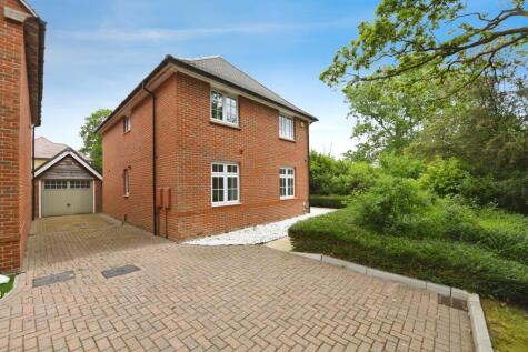 Sellars Way, BASILDON, Essex, SS15