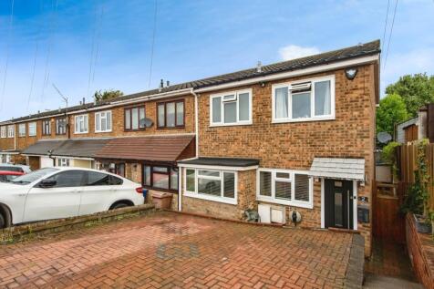 Furness Close, Grays, Essex, RM16