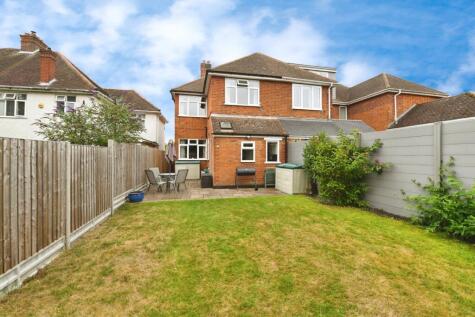 Wood Street, Chelmsford, Essex, CM2