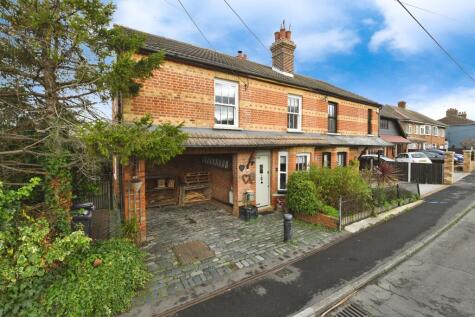 Mortimer Road, Rayleigh, Essex, SS6