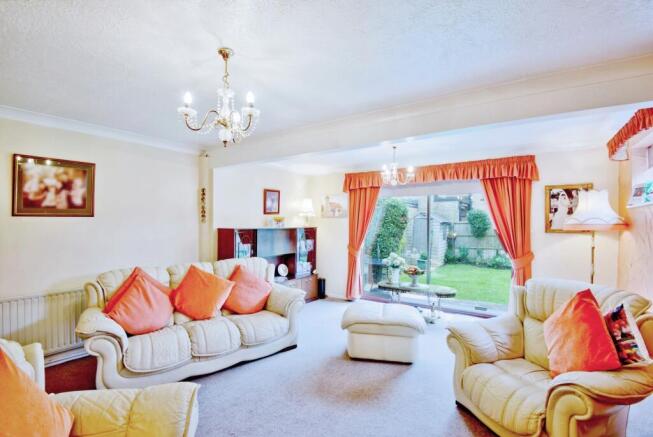 Extended Lounge