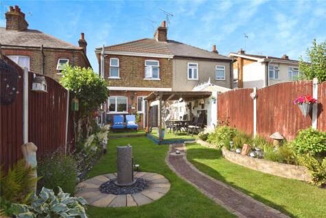 Sutton Road, Rochford, Essex, SS4