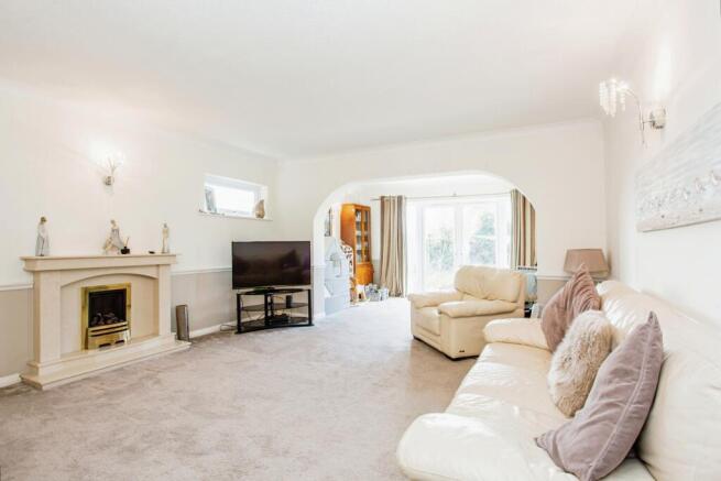 Extended Lounge