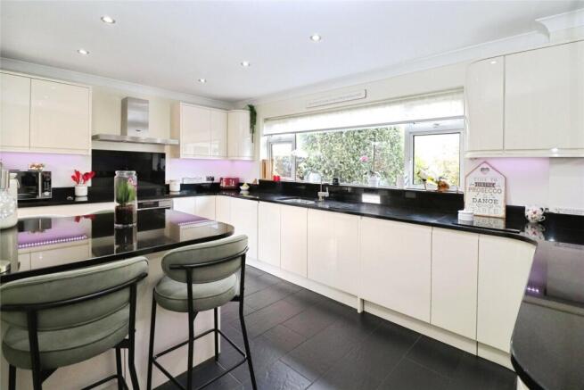 Fitted Kitchen