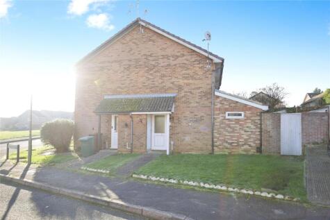 Frensham Close, Banbury, Oxfordshire, OX16